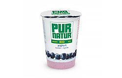 Full-fat fruit yoghurt