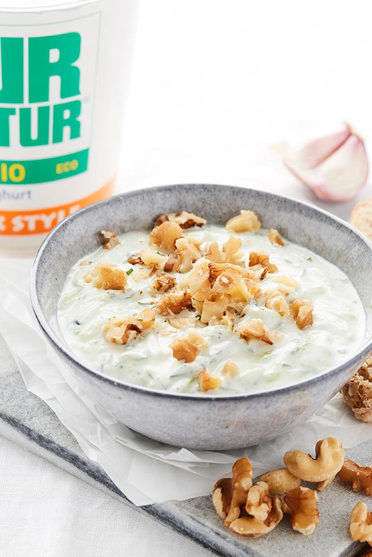 Recipe: Walnut tzatziki with Pur Natur yoghurt Greek Style